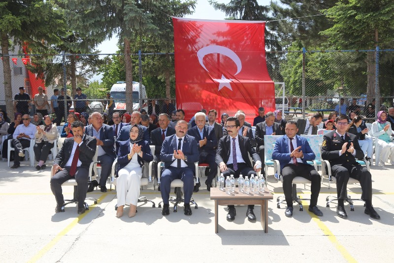Halkapınar'da19 Mayıs Atatürk´ü Anma Gençlik ve Spor Bayramı