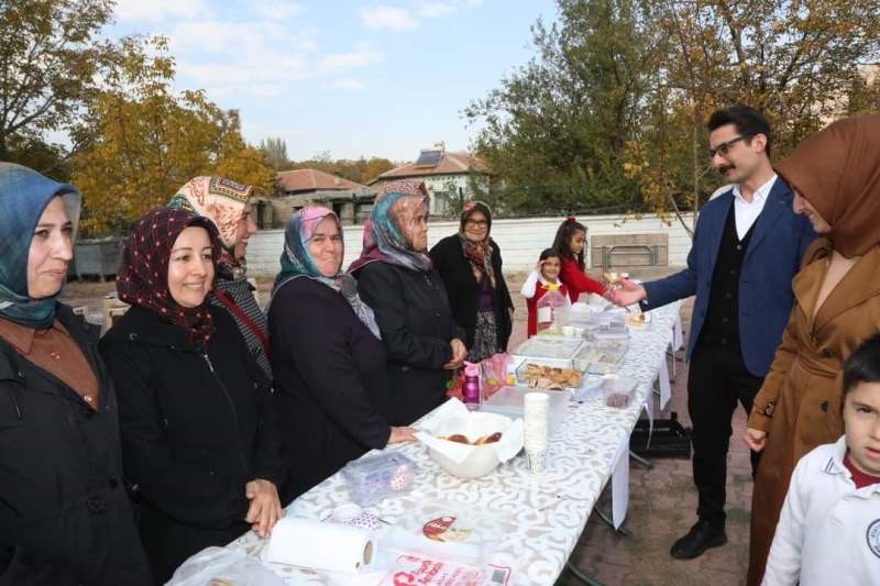 Atatürk İlkokulumuzda kermes etkinliği