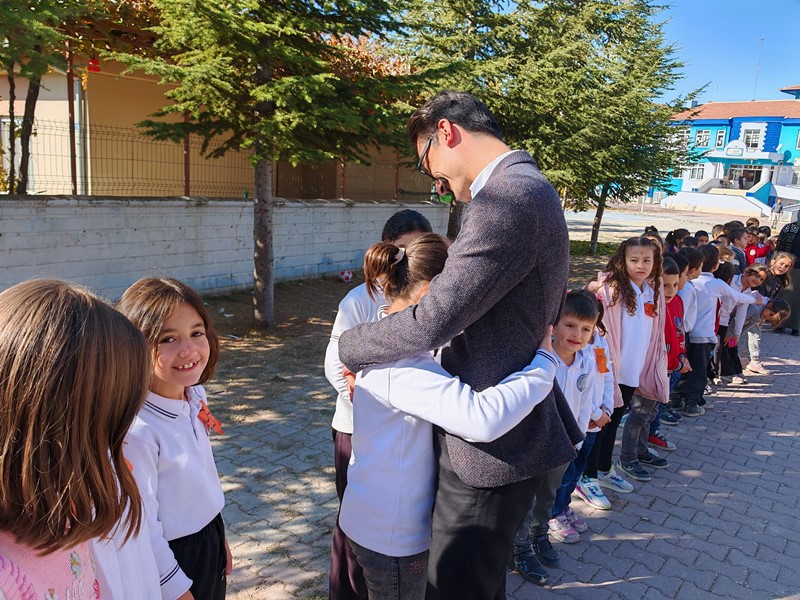 Kaymakamımız Enes Talha Ulusoy'dan Okullara Veda Ziyareti